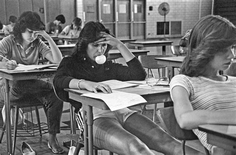 candid teens.top|70s High School Teacher Candidly Photographs His Students